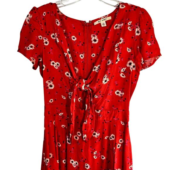 Miami Women's Dress XS Extra Small Red Shorts Sleeves  Sun Misses Size 0 2 - Picture 2 of 6